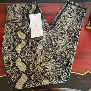 Forrest green snake print buffbunny leggings